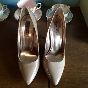 Steve Madden nude heels